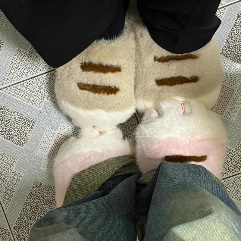 KITTY CLAW SLIPPERS